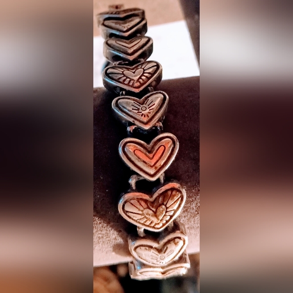 Brighton Silvertone Heart cluster Pattern design size 7 bracelet - Picture 1 of 4